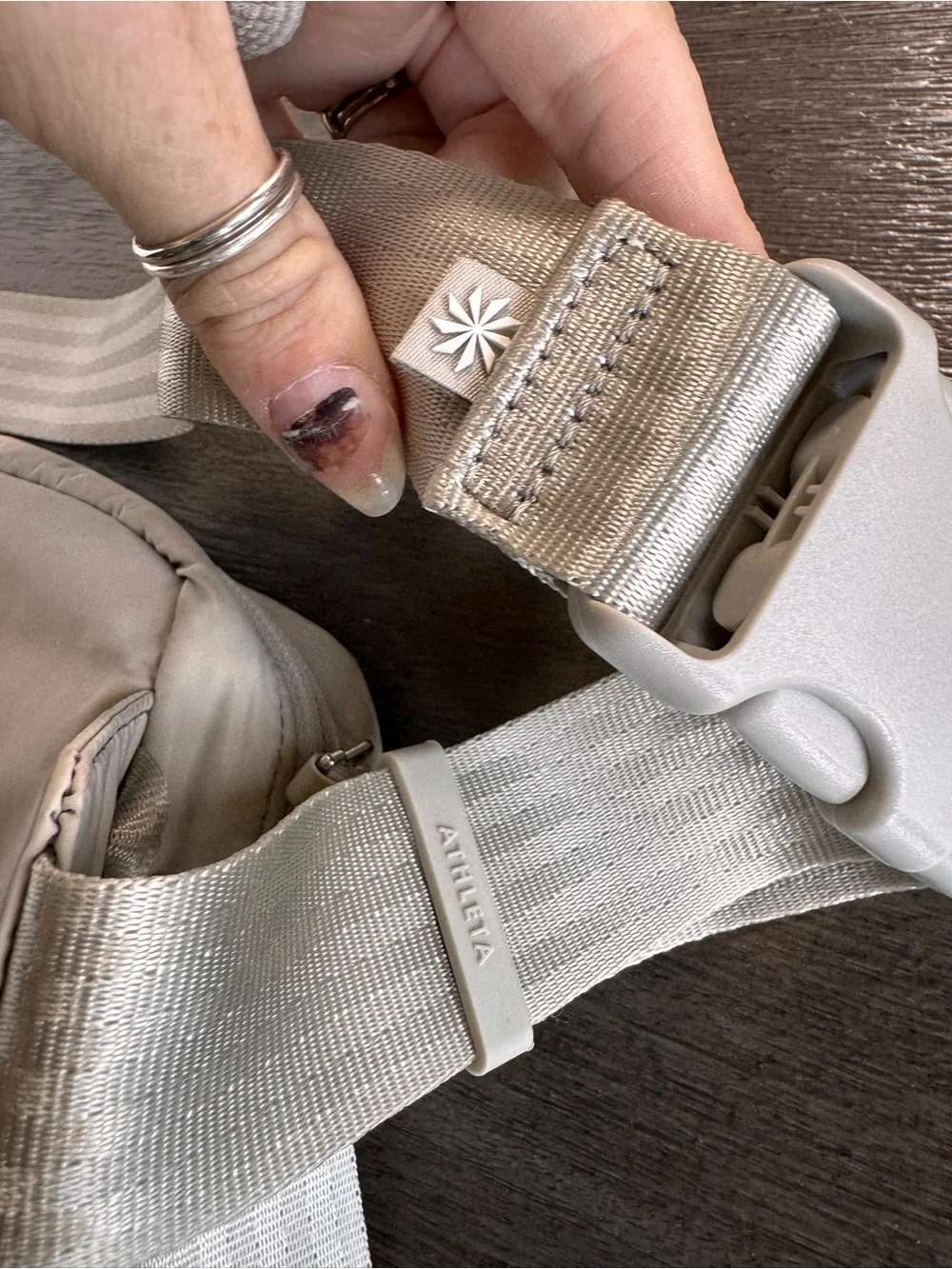 Athleta All About Large Crossbody Belt Bag Purse Oyster Grey